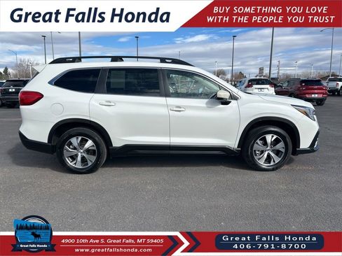 Used 2025 Subaru Ascent Premium image 10