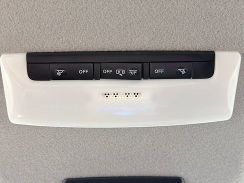 Used 2023 Nissan Kicks SV FWD image 52