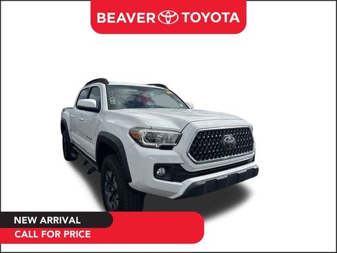 Used 2018 Toyota Tacoma TRD Off-Road image 1