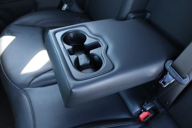 Used 2025 Jeep Compass Trailhawk AWD/4WD image 31