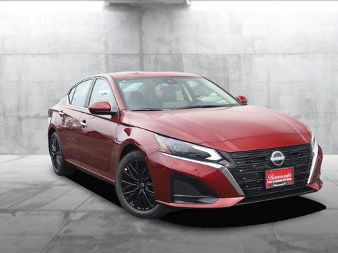 New 2025 Nissan Altima 2.5 SV w/ SV Special Edition Package image 2