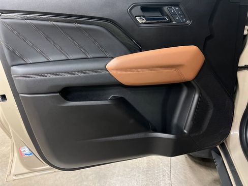 Certified 2023 GMC Canyon AT4 w/ AT4 Premium Package image 14