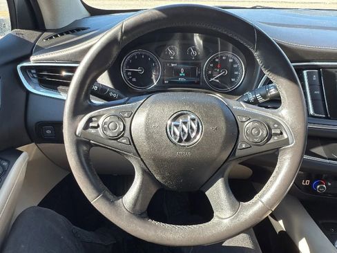 Used 2019 Buick Enclave Essence AWD/4WD image 10
