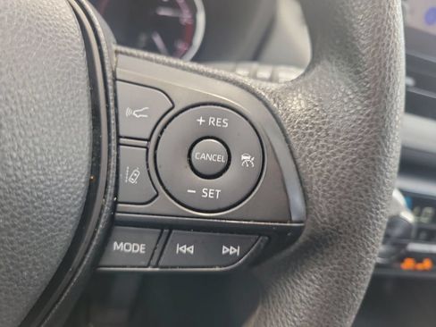 Certified 2025 Toyota RAV4 XLE FWD image 19