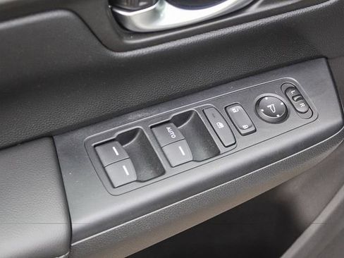 Used 2024 Honda CR-V LX image 27