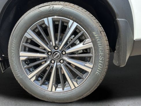New 2026 Nissan Pathfinder Platinum AWD/4WD image 49