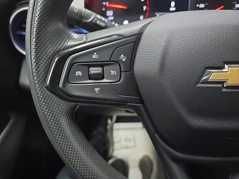 Used 2024 Chevrolet Trax LS w/ LS Convenience Package FWD image 21