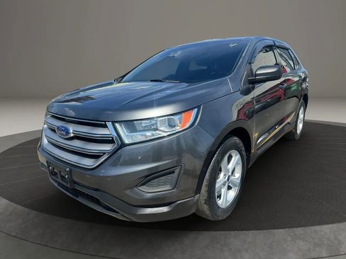 Used 2018 Ford Edge SE image 1