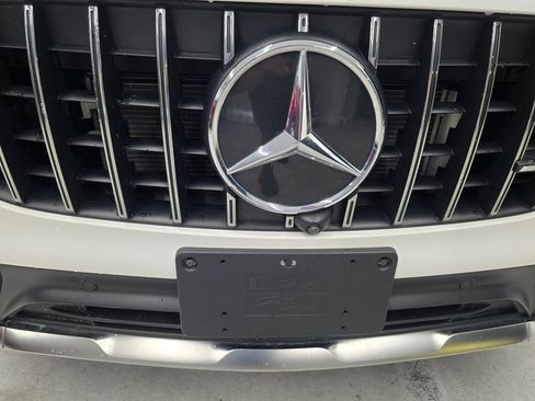 Used 2025 Mercedes-Benz GLB 35 AMG 4MATIC image 9
