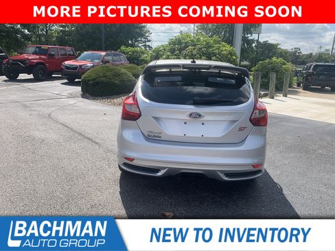 Used 2014 Ford Focus ST FWD image 4