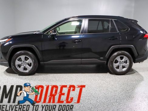 Used 2023 Toyota RAV4 XLE w/ Convenience Package AWD/4WD image 10