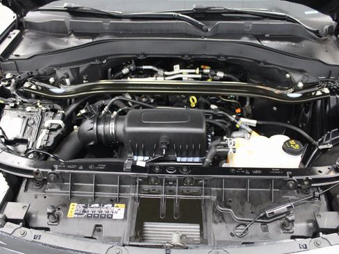 Used 2023 Ford Explorer ST-Line w/ Class IV Trailer Tow Package image 12