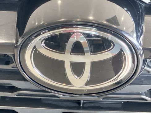 Used 2024 Toyota RAV4 XLE w/ Convenience Package AWD/4WD image 10