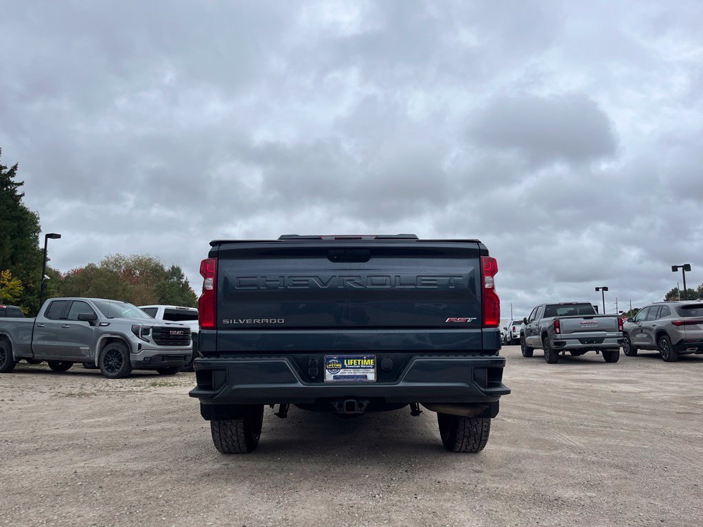 Used 2021 Chevrolet Silverado 1500 RST w/ Convenience Package II AWD/4WD image 9