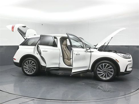 Certified 2023 Lincoln Corsair Reserve w/ Towing Package image 60