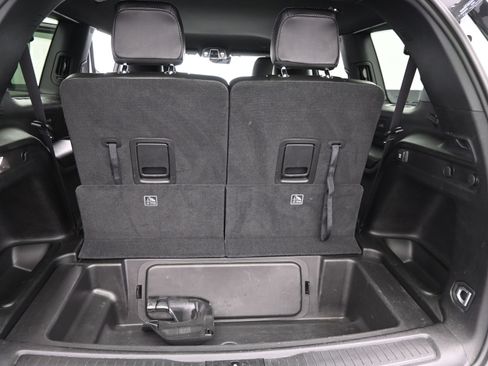 Used 2024 Jeep Grand Cherokee L Laredo image 16