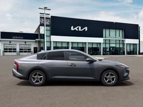 New 2026 Kia K4 FWD image 8