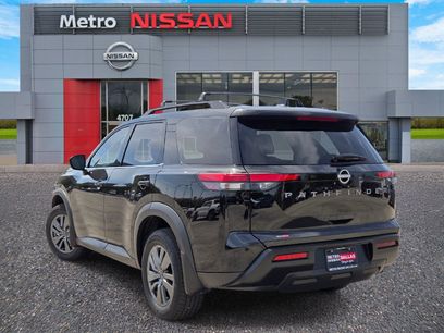 New 2026 Nissan Pathfinder SV