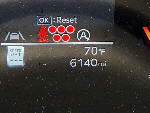 Used 2025 Kia Sorento LX FWD image 12