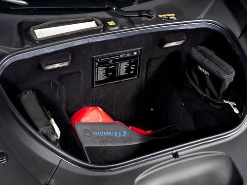 Certified 2022 Ferrari F8 Tributo RWD image 17