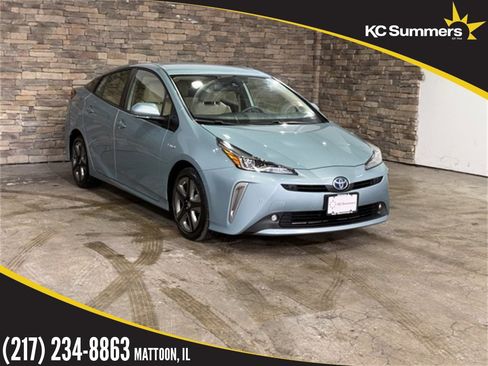 Used 2022 Toyota Prius XLE image 1