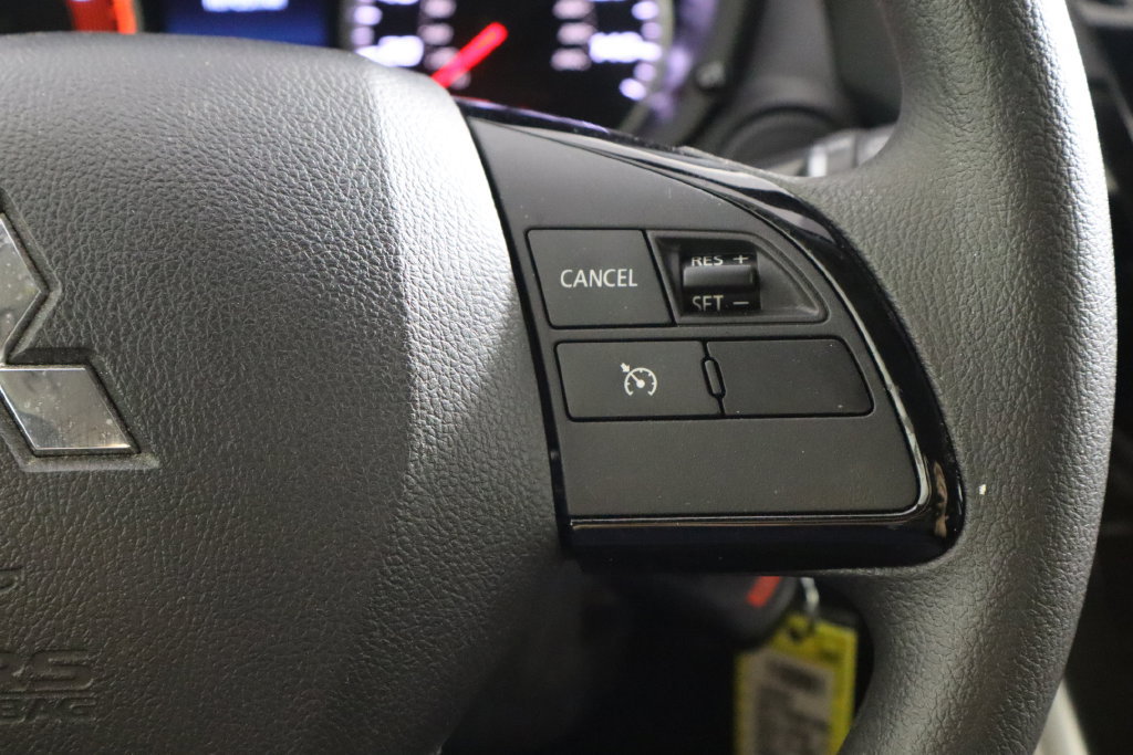 Used 2023 Mitsubishi Eclipse Cross ES AWD/4WD image 10