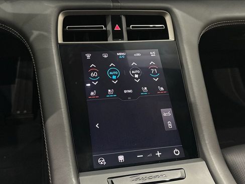 Certified 2025 Porsche Taycan Turbo image 33