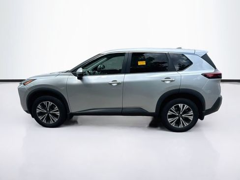 Used 2022 Nissan Rogue SV AWD/4WD image 5