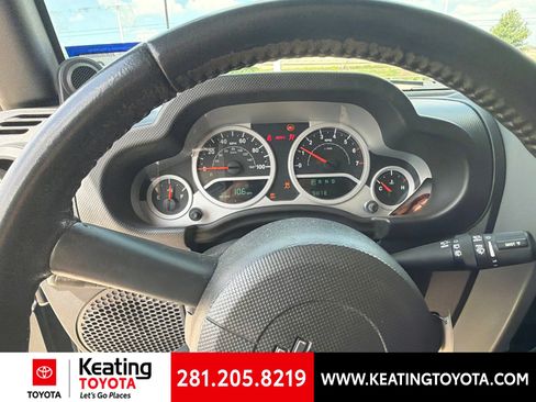 Used 2010 Jeep Wrangler Unlimited Rubicon w/ Trailer Tow Group AWD/4WD image 13