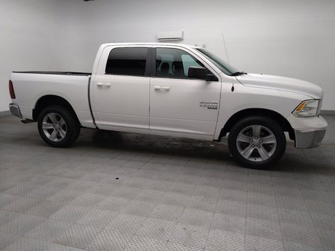 Used 2021 RAM 1500 Classic SLT AWD/4WD image 11