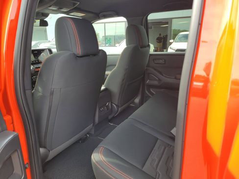 Certified 2026 Nissan Frontier PRO-4X w/ Pro-4x Convenience Package AWD/4WD image 12