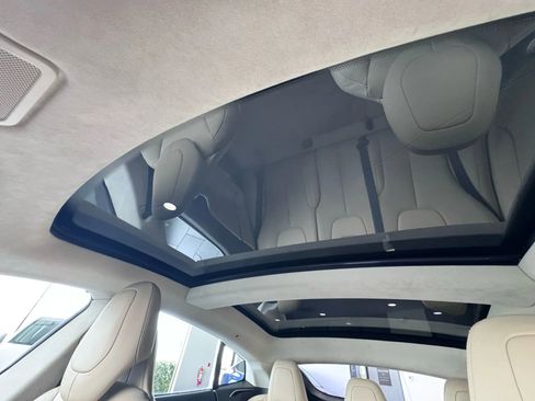 Used 2017 Tesla Model S 75D image 33