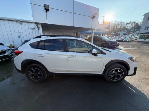 Used 2019 Subaru Crosstrek 2.0i Premium w/ Eyesight System image 6