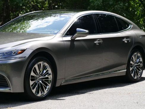 Used 2019 Lexus LS 500 w/ Luxury Package RWD image 54