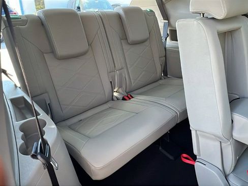 New 2026 Volkswagen Atlas SE image 11