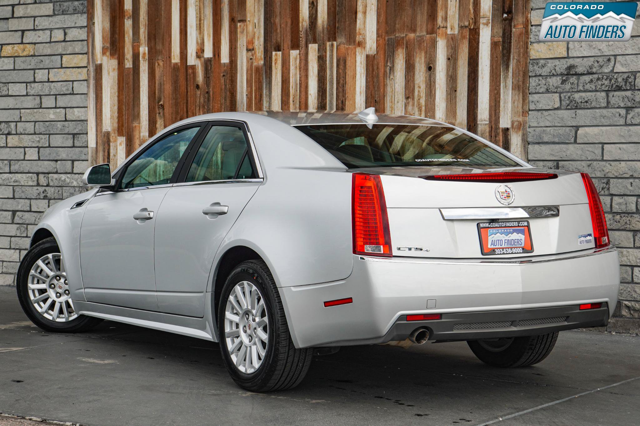Used 2011 Cadillac CTS Luxury AWD/4WD image 4