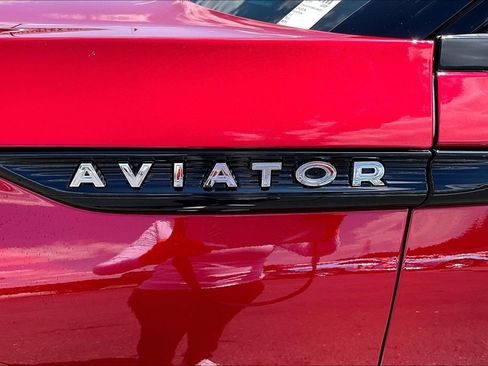 Used 2025 Lincoln Aviator 2WD w/ Jet Appearance Package image 26