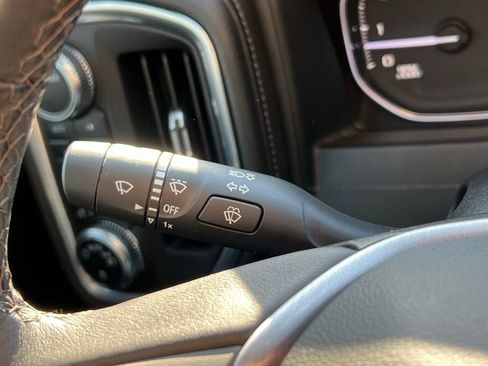 Used 2022 GMC Sierra 1500 Elevation image 31