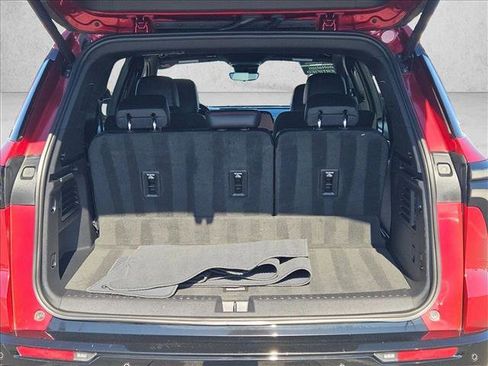 Used 2024 Chevrolet Traverse RS image 6