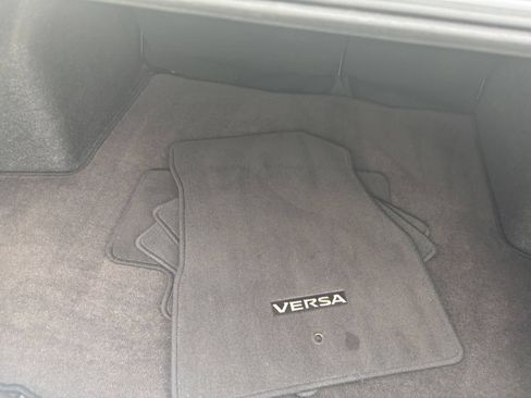 Used 2025 Nissan Versa SV FWD image 28