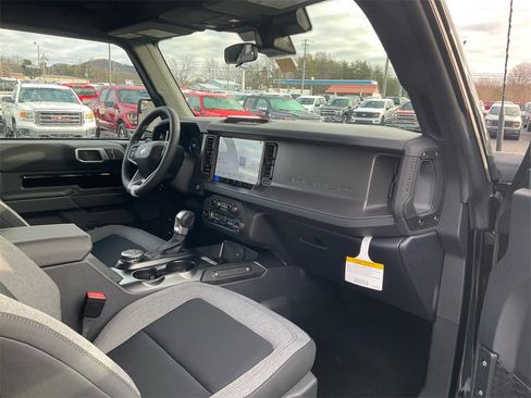 New 2025 Ford Bronco 2-Door image 11