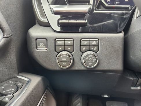 New 2026 Chevrolet Silverado 2500 High Country w/ High Country Premium Package AWD/4WD image 23