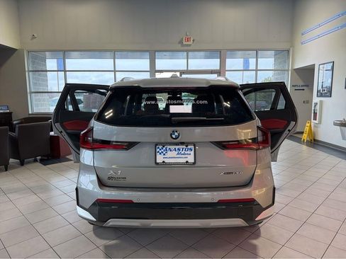Used 2024 BMW X1 xDrive28i AWD/4WD image 10