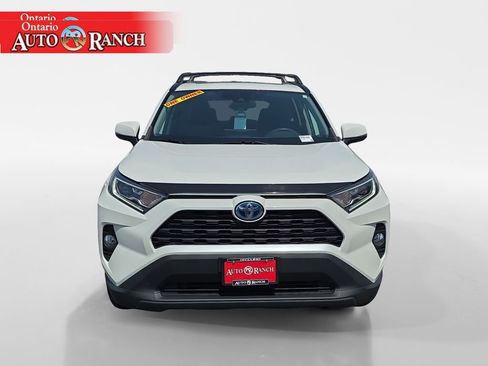 Used 2021 Toyota RAV4 XLE Premium AWD/4WD image 8