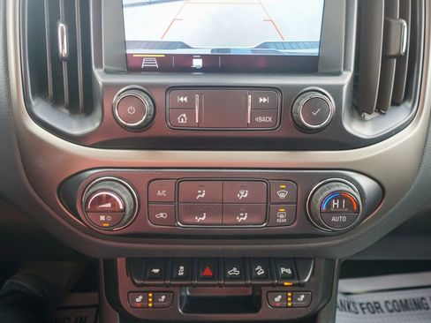 Used 2019 Chevrolet Colorado Z71 image 25