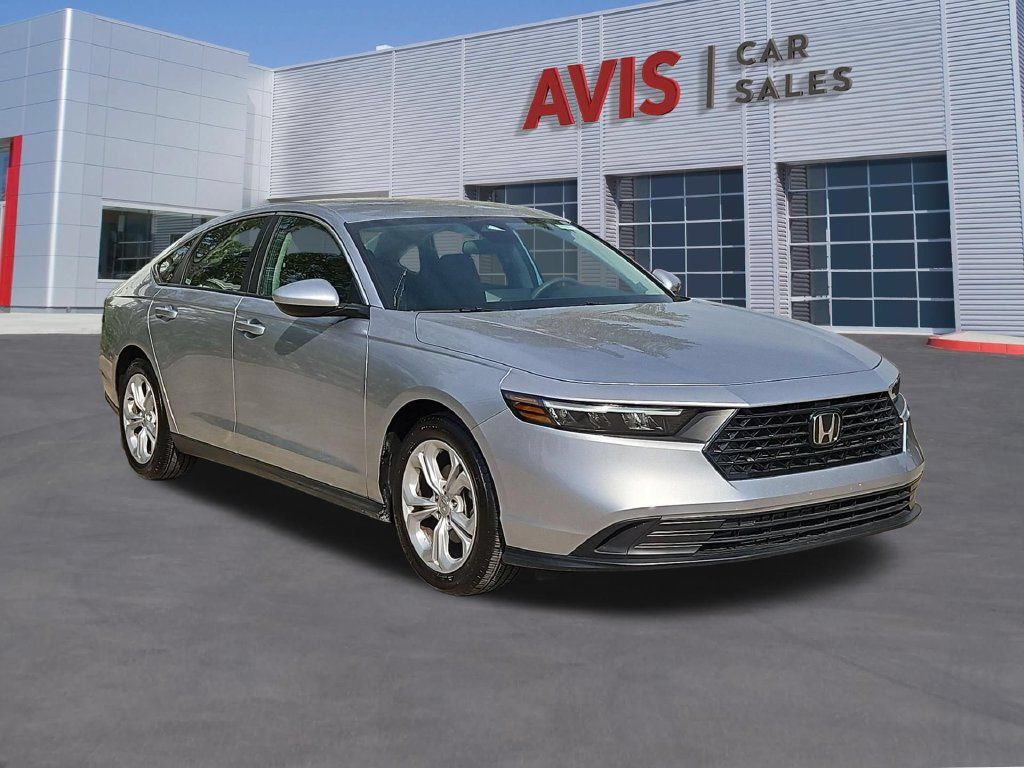 Used 2025 Honda Accord LX image 3