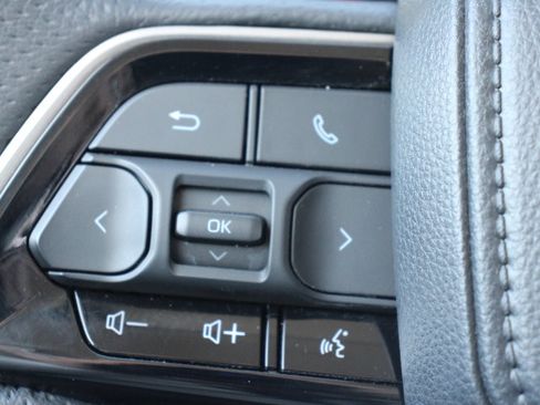 Used 2024 Toyota Tundra Limited AWD/4WD image 25