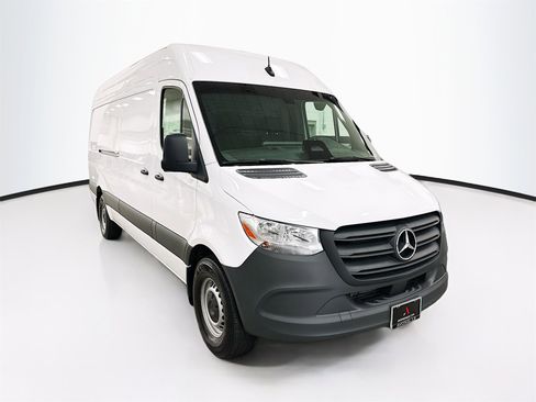 New 2025 Mercedes-Benz Sprinter 2500 image 1
