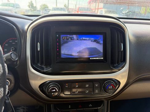 Used 2015 GMC Canyon SLE w/ SLE Convenience Package RWD image 16