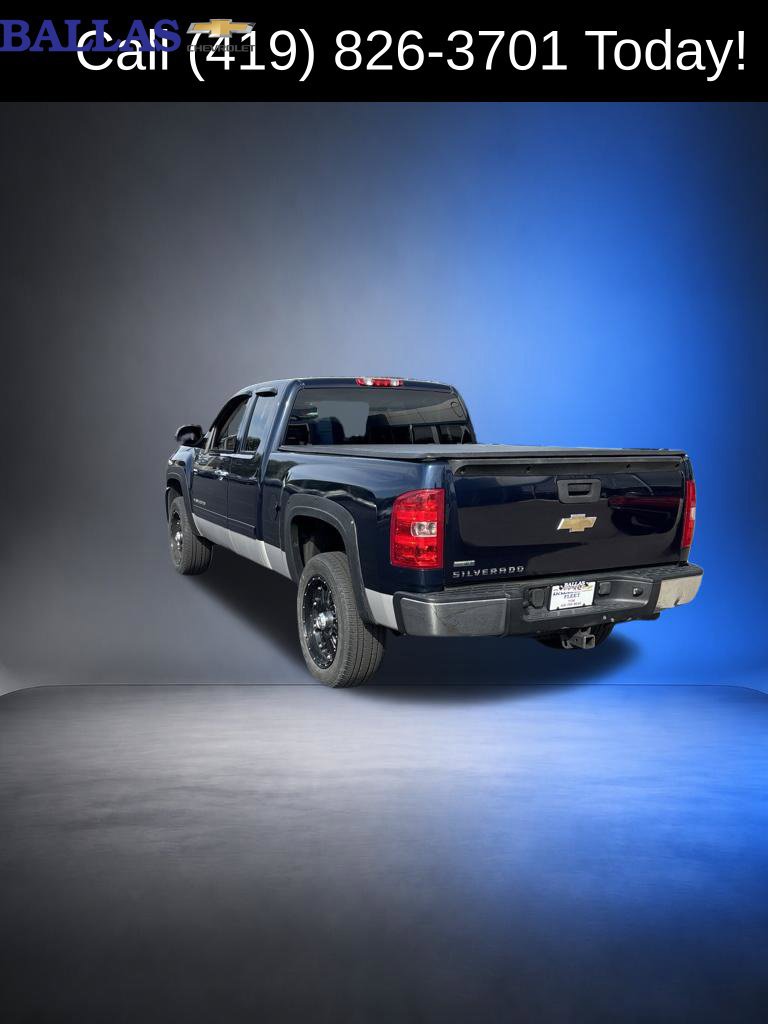 Used 2011 Chevrolet Silverado 1500 LT AWD/4WD image 5